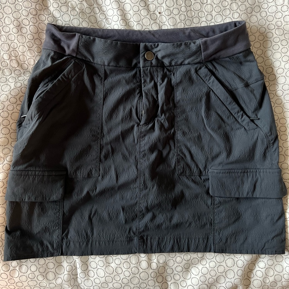 Athleta Trekkie Skirt
